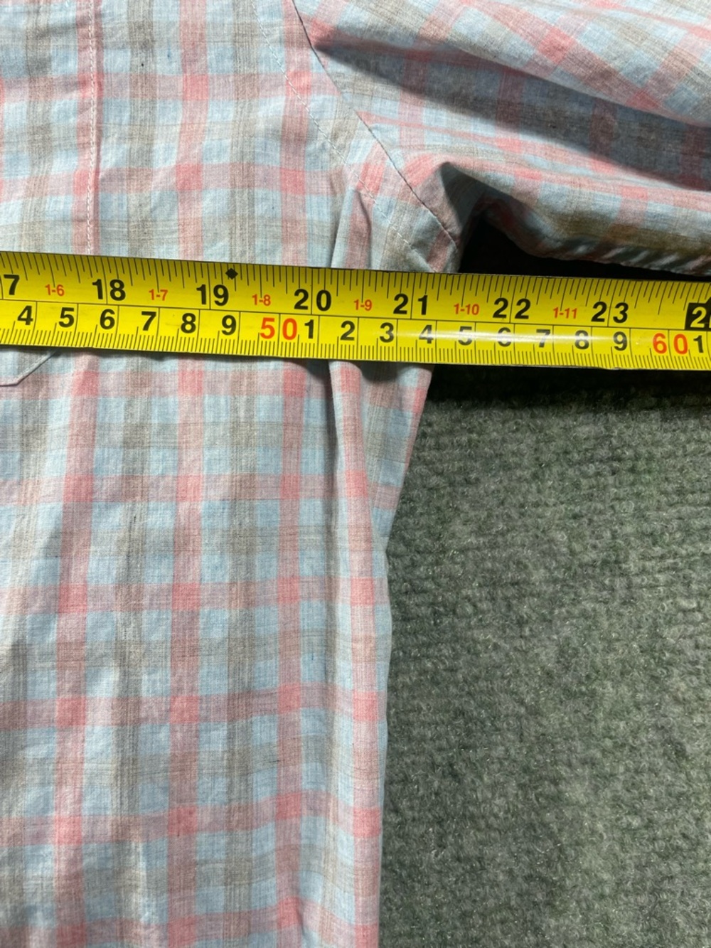 Southern‎ Tide Men's Button-Down Plaid Shirt in Pink and Light Blue - Picture 6 of 8
